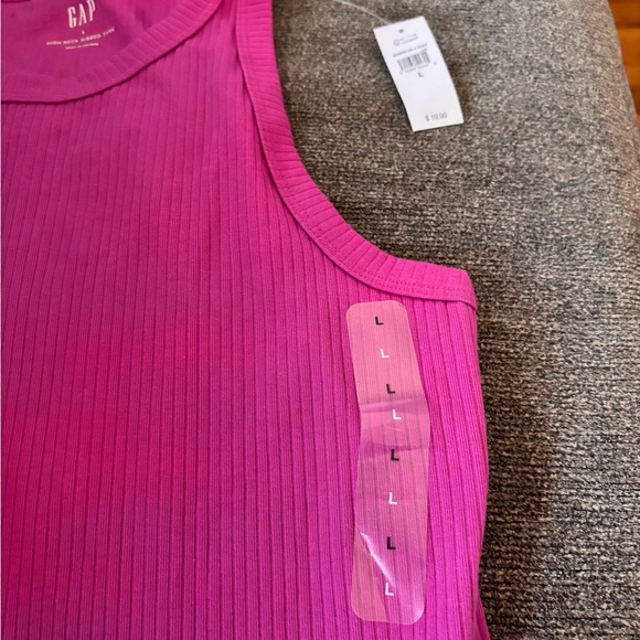GAP Fuchsia Ribbed Tank Top - Picture 3 of 4